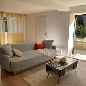 Appartement Récent, Plages à Pied, 3 Chambres, 95 M2, Jardin Et Parking, La Ciotat